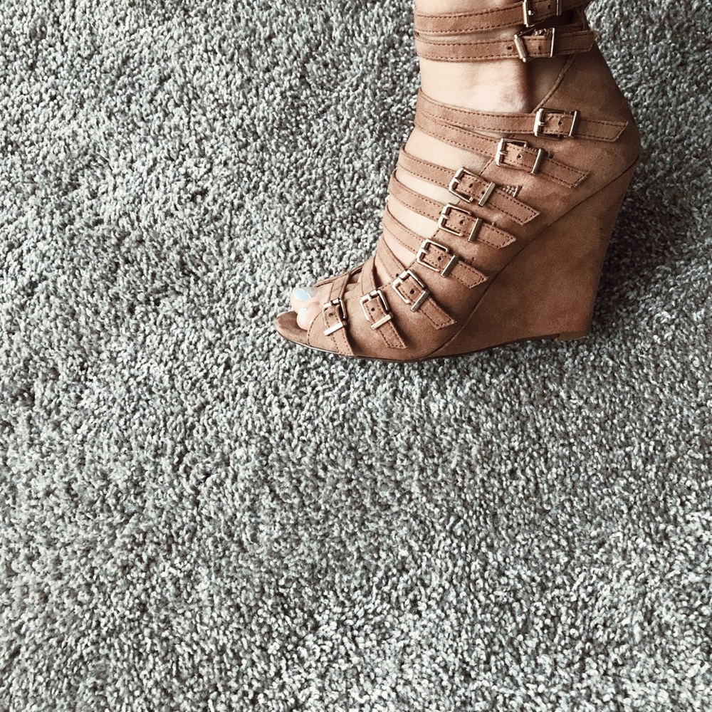 Wedge heel